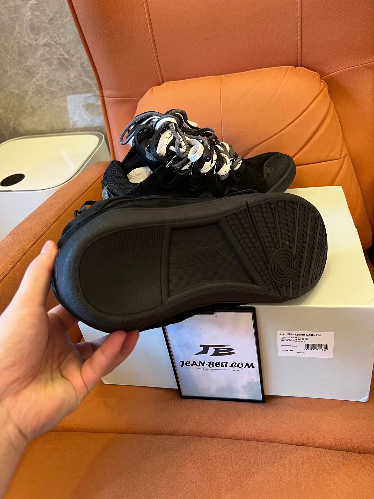 Zapatillas negras exclusivas SSENSE de Lanvin