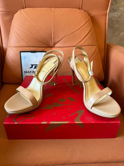 Zapatos de mujer Christian Louboutin Loubigirl 100 en piel napa color rubor