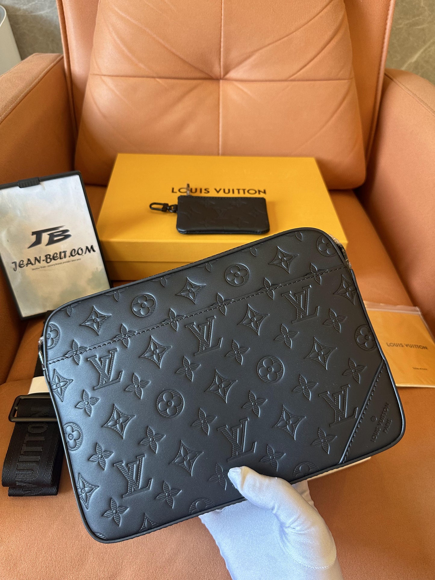 Bolsa carteiro Louis Vuitton DOU