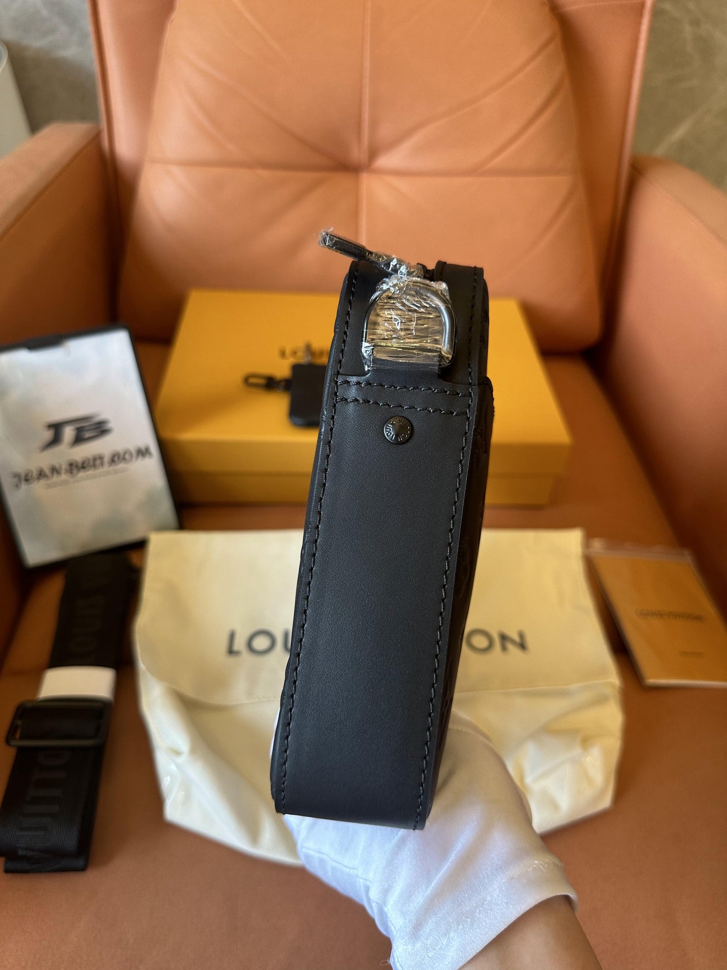 Bolsa carteiro Louis Vuitton DOU
