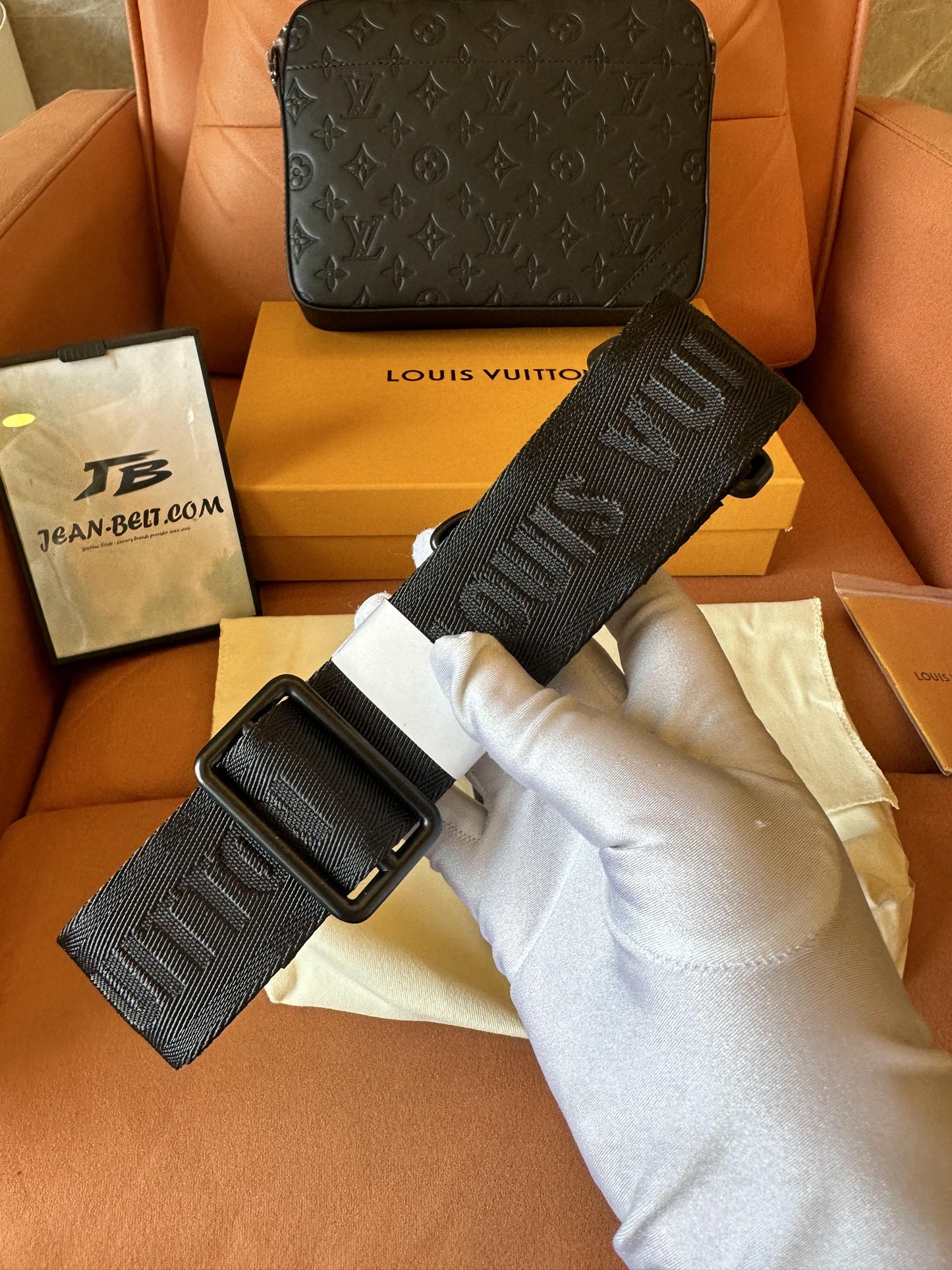 Bolsa carteiro Louis Vuitton DOU