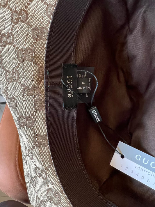 Gucci GG Supreme bucket hat with signature web stripe