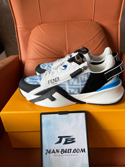 Tênis Fendi Flow azul claro de nylon baixo