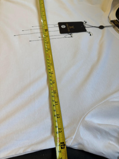 Camiseta blanca de Louis Vuitton con diseño minimalista LV negro