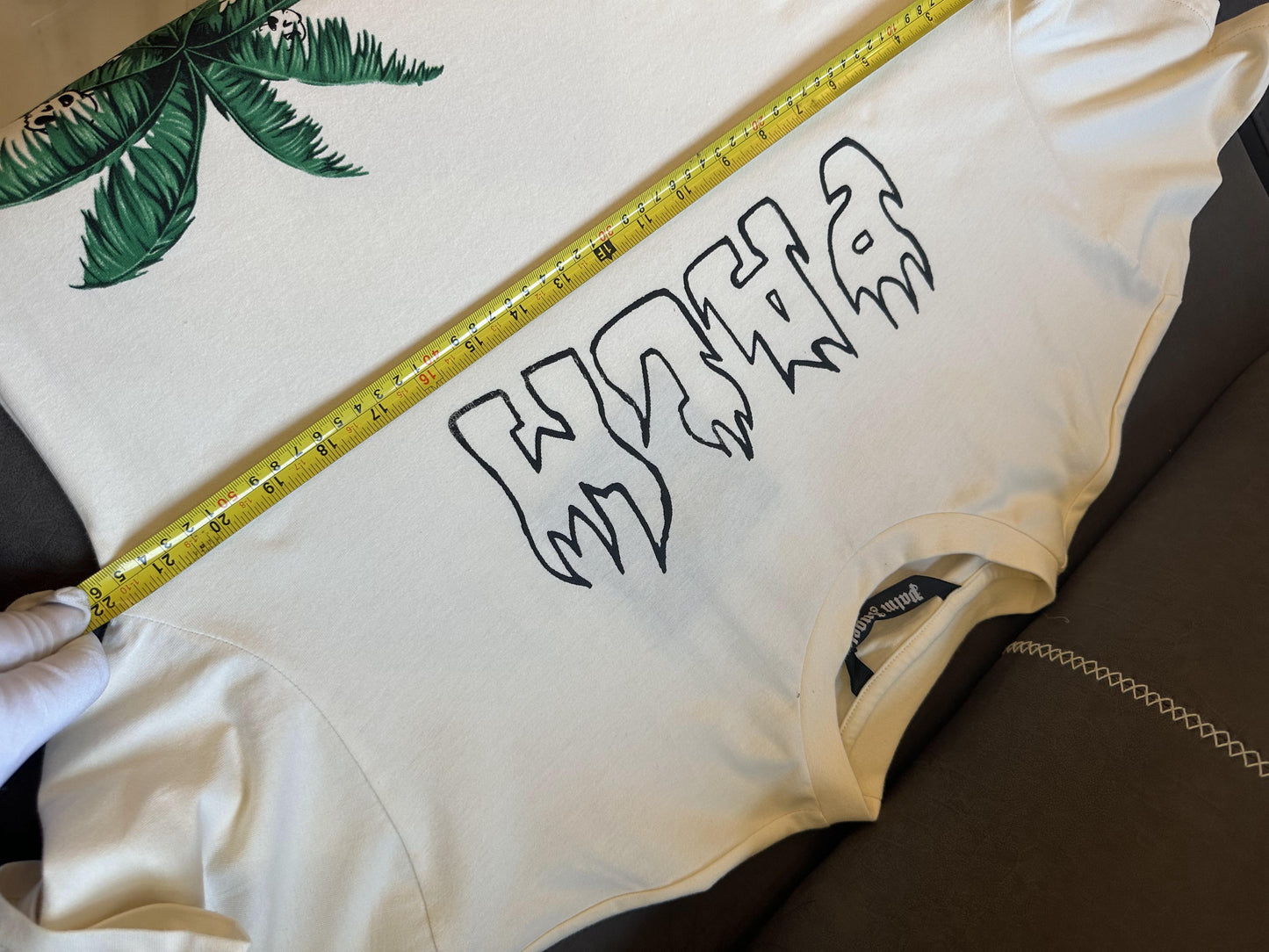 Palm Angels off-white t-shirt with flame logo and skull palm tree