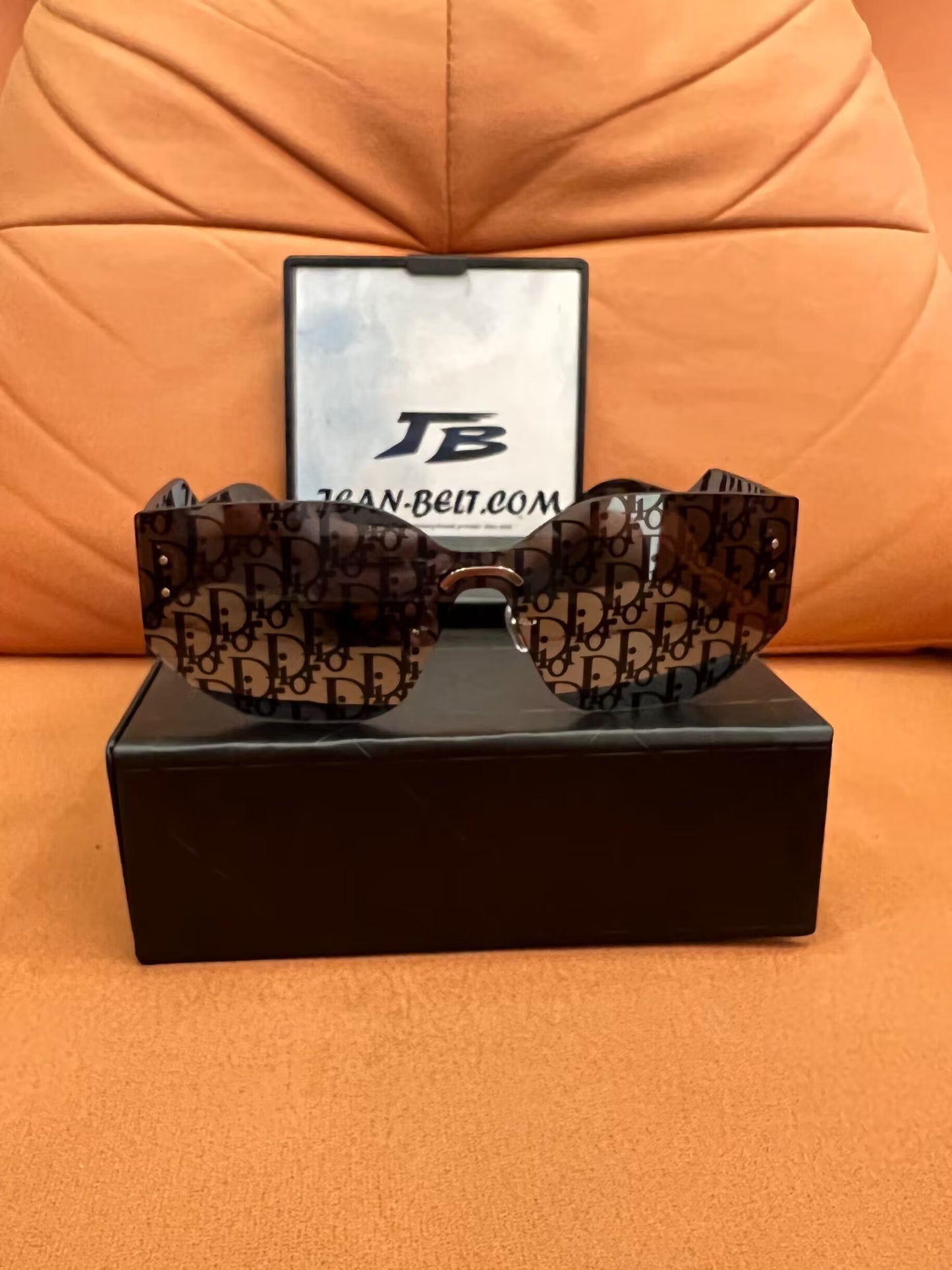Gafas de sol envolventes con el logotipo del CD de Christian Dior