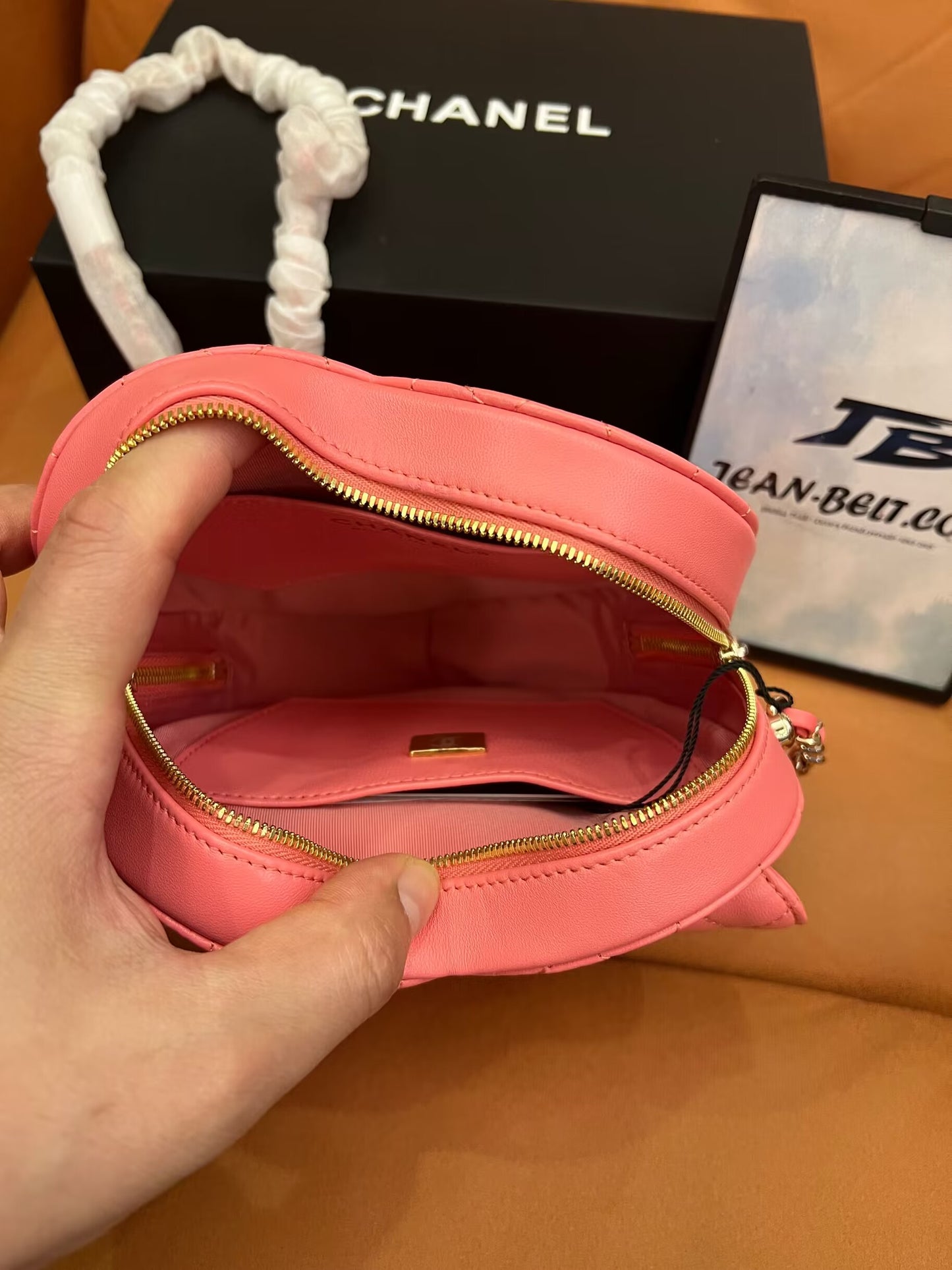 Chanel CC in Love Large Heart Bag Pink