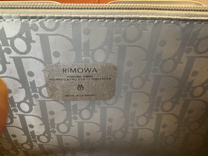 Valise à main grise Dior × Rimowa