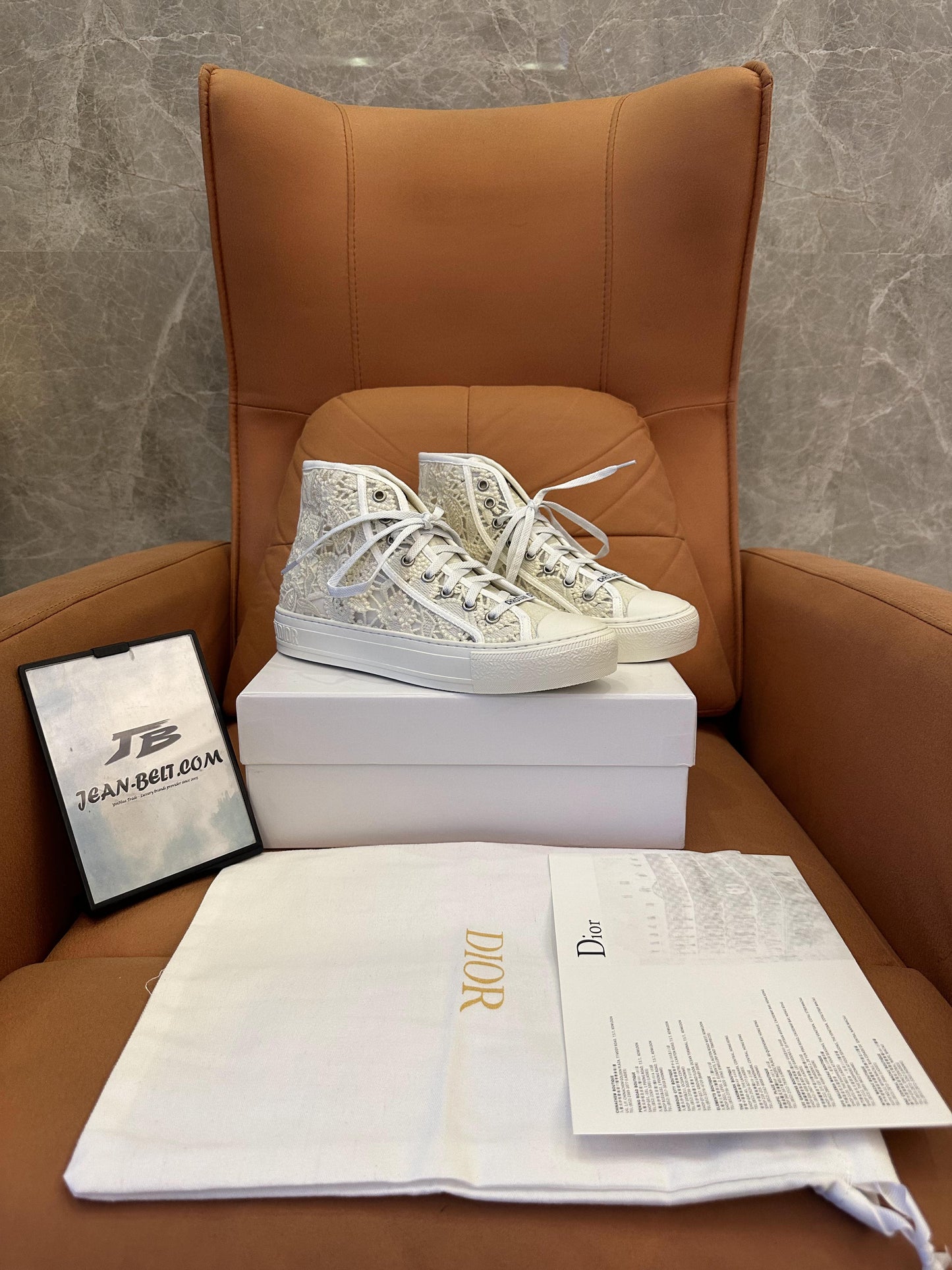 Zapatillas altas Dior B23 de lona blanca y encaje