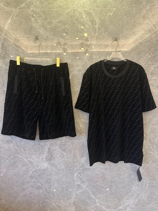 Conjunto de camiseta e shorts de veludo preto com monograma Fendi