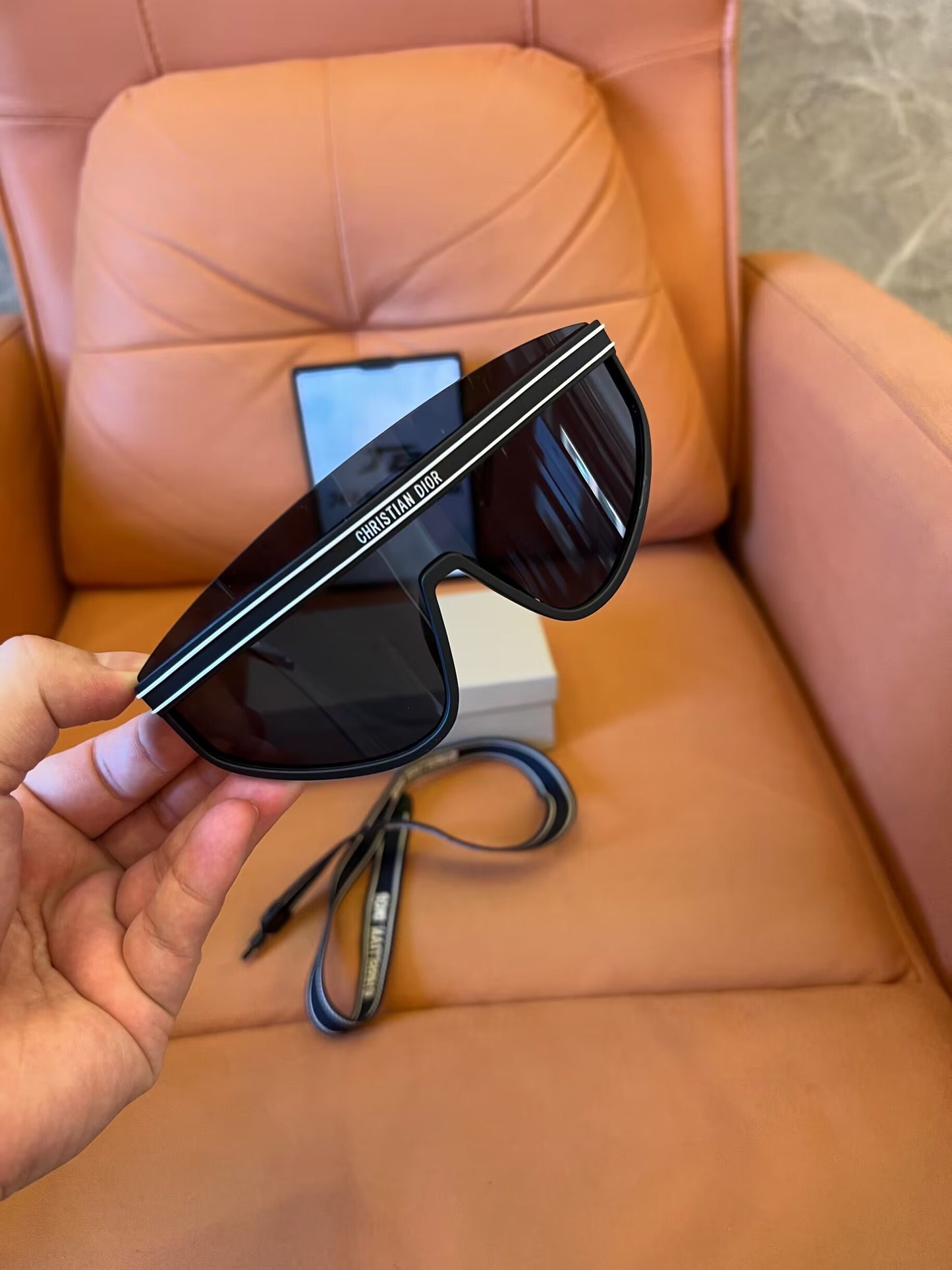 Óculos de Sol Christian Dior DIOCLUB M2U com Viseira - Edição Sport Luxe
