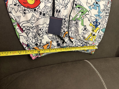 Pantalones cortos con estampado de dibujos animados de Louis Vuitton: diseño gráfico divertido en colores vibrantes