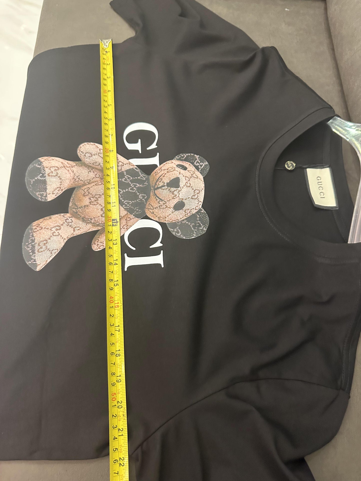 Camiseta negra con osito de peluche de Gucci