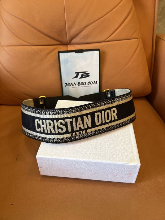 Cinturón de lona ajustable de Christian Dior con hebilla dorada