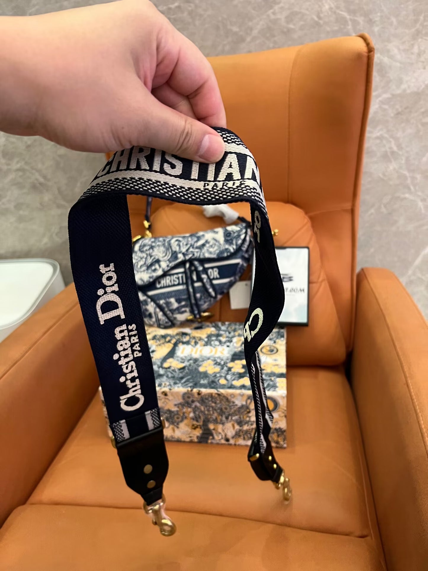 Bolso alforja Dior bordado toile de jouy azul