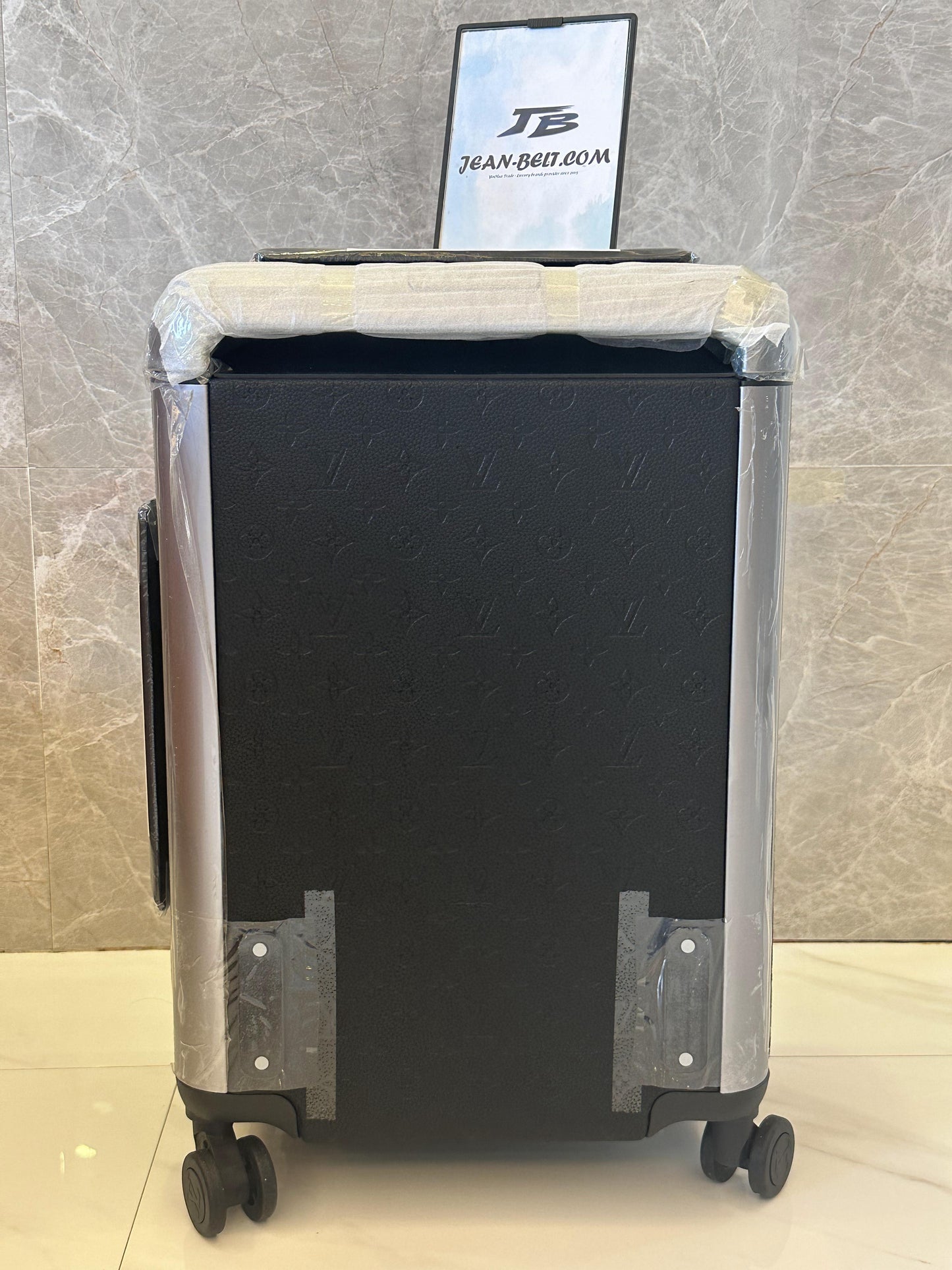 Mala de rodinhas Louis Vuitton Horizon 55 preta em couro com monograma gravado