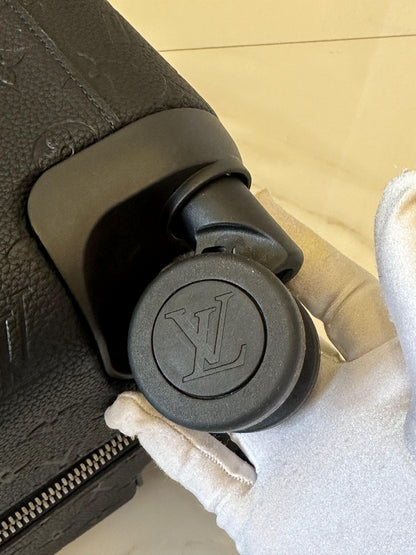 Mala de rodinhas Louis Vuitton Horizon 55 preta em couro com monograma gravado