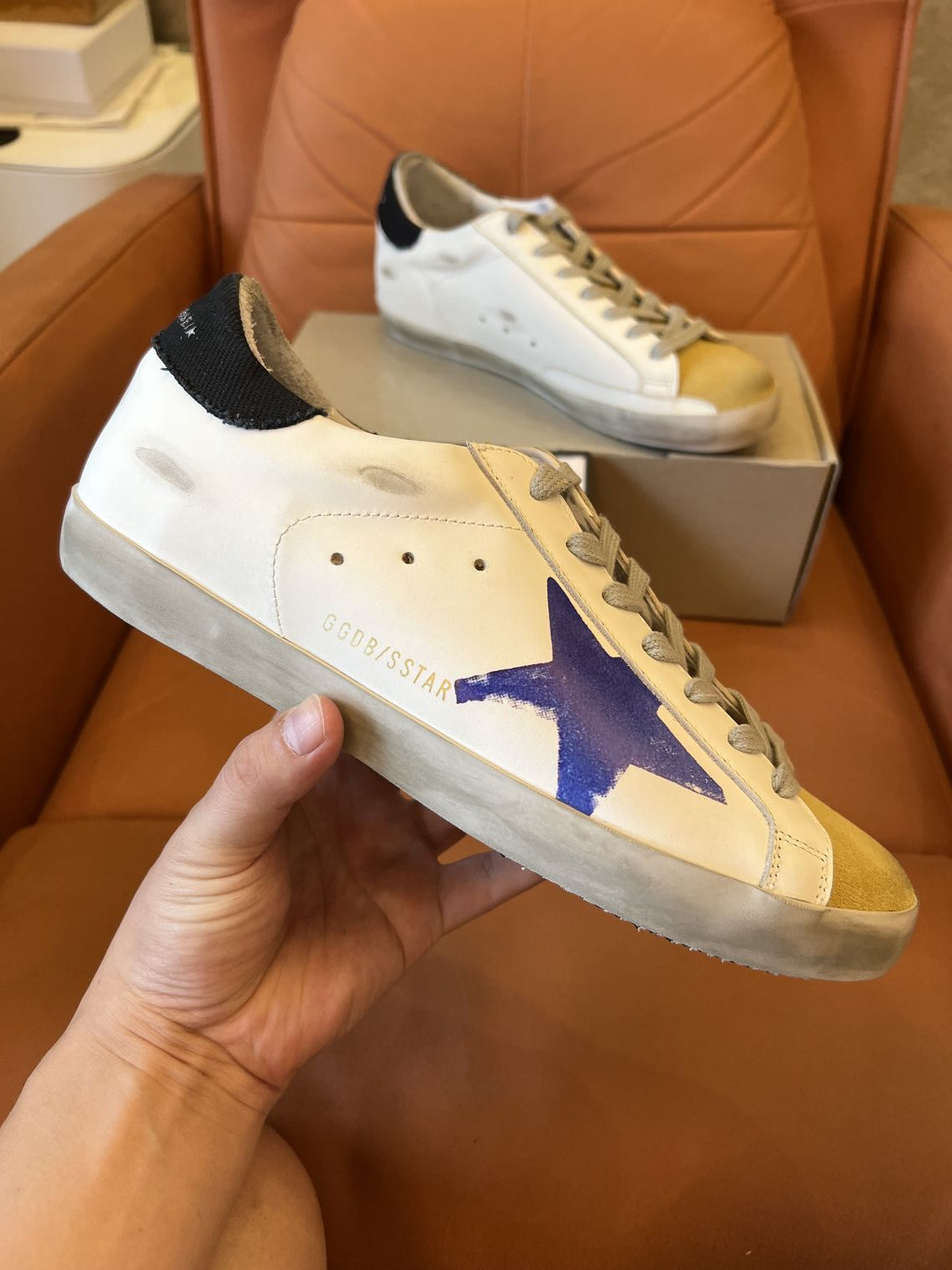 Zapatillas Golden Goose Superstar blancas y azules