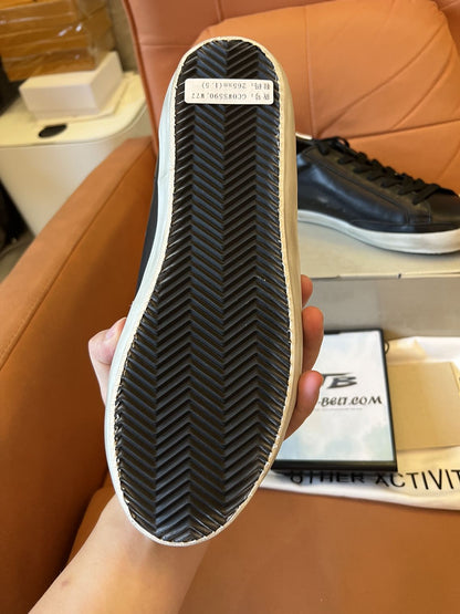 Tênis de couro com remendo do logotipo Golden Goose