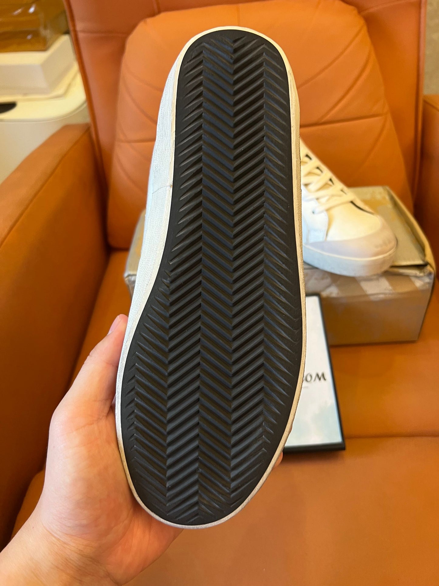 Tênis Golden Goose Superstar em couro branco