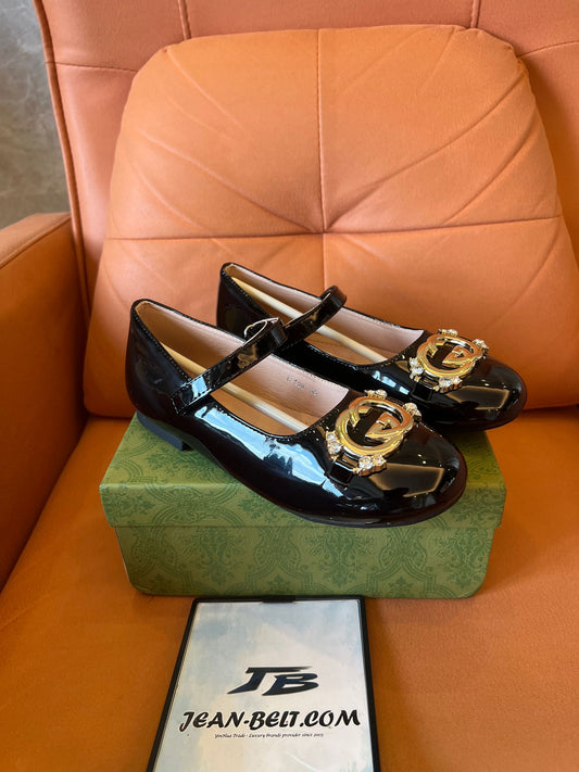 Zapatos Mary Jane de charol para niños con doble G de Gucci y cristales