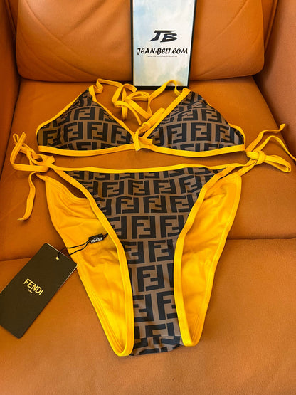 Conjunto de bikini amarillo con monograma de Fendi