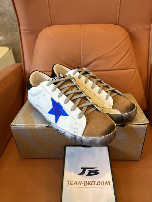 Zapatillas bajas de piel Superstar de Golden Goose con estampado de estrella azul