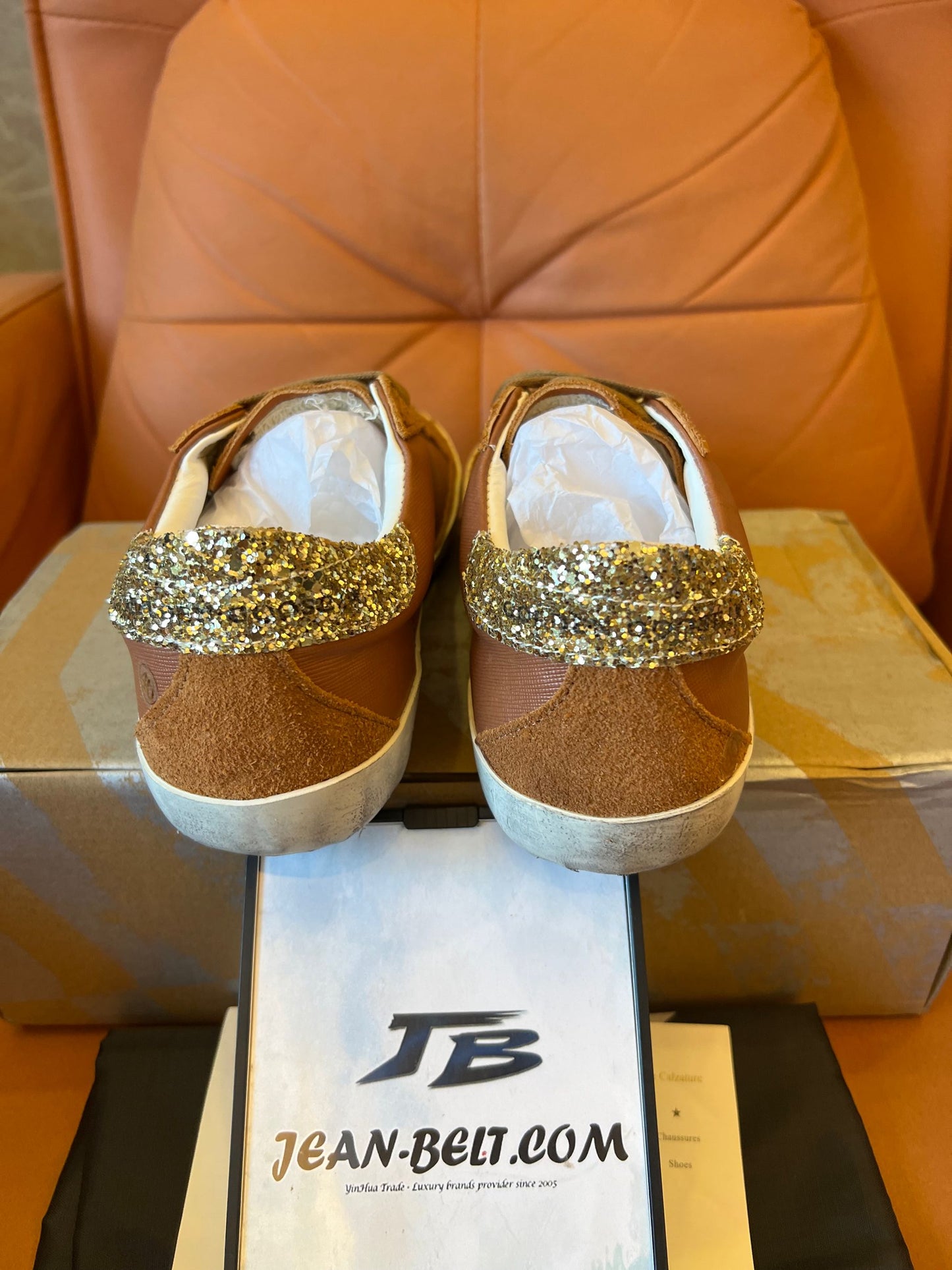 Zapatillas bajas Golden Goose Superstar de piel mixta en color topo