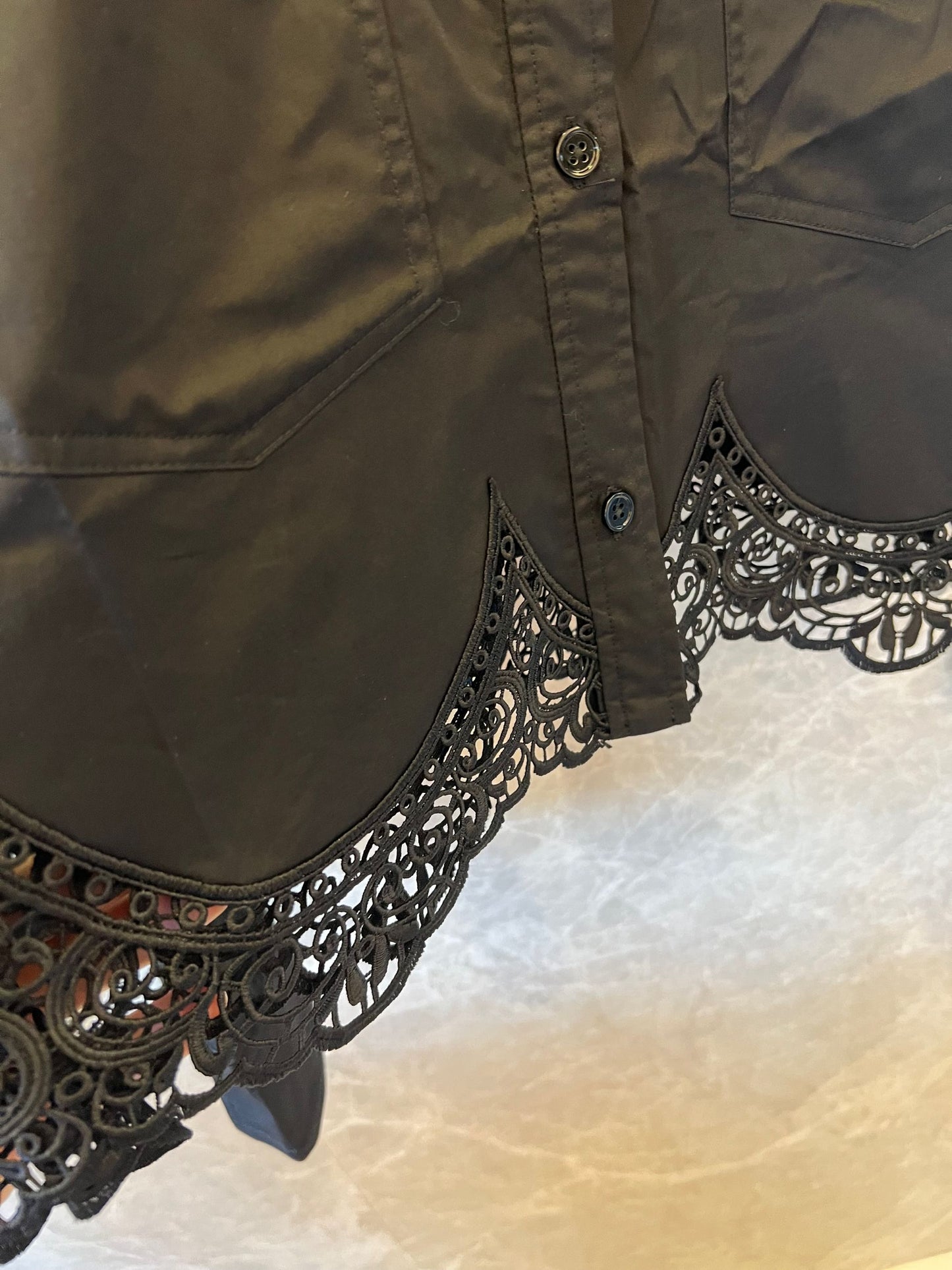 Burberry Elegant Cropped Lace Hem Shirt in Black and White