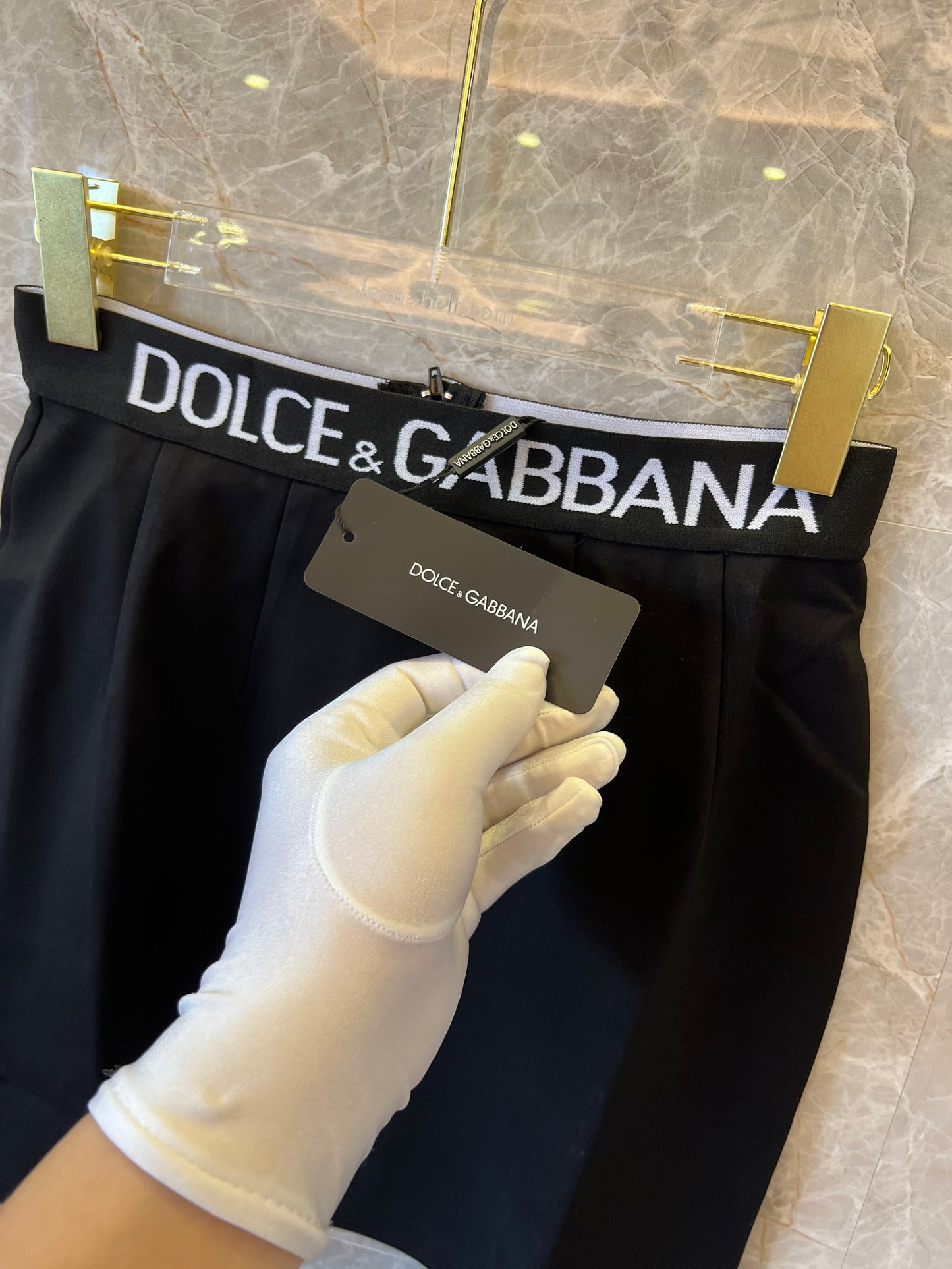 Conjunto de top curto e saia Dolce &amp; Gabbana com cós alto e logo preto