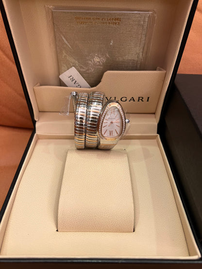 Reloj de diamantes Bvlgari Serpenti Tubogas: un lujoso diseño inspirado en la serpiente.