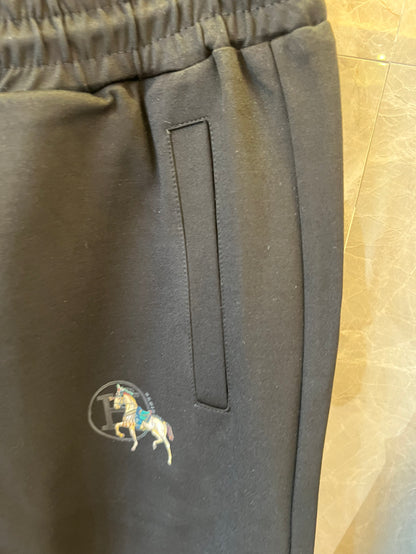 Conjunto de agasalho preto bordado Hermès Carousel