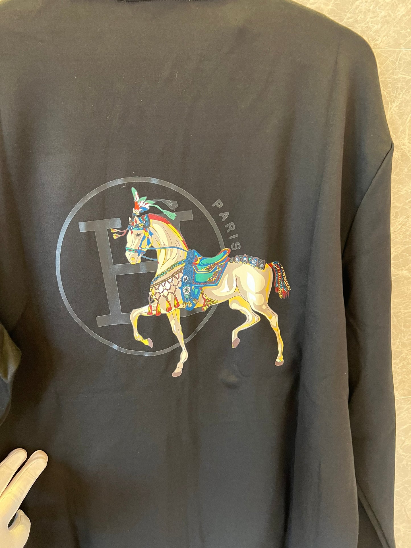 Conjunto de agasalho preto bordado Hermès Carousel