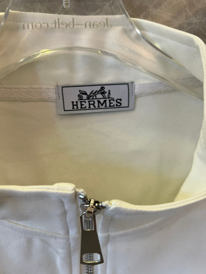 Chándal blanco con motivo de caballo bordado de Hermès