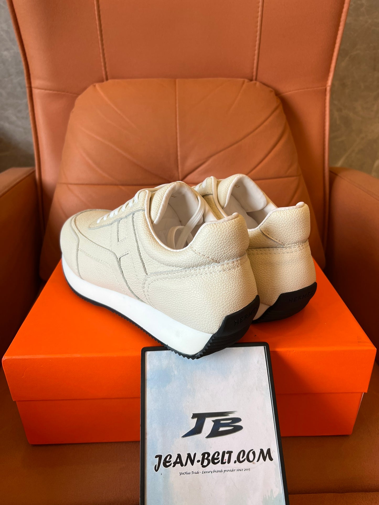 Zapatillas deportivas Chris de Hermès en piel color caqui