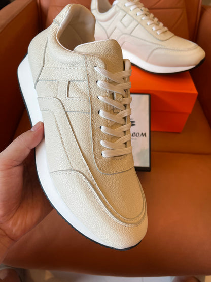Zapatillas deportivas Chris de Hermès en piel color caqui