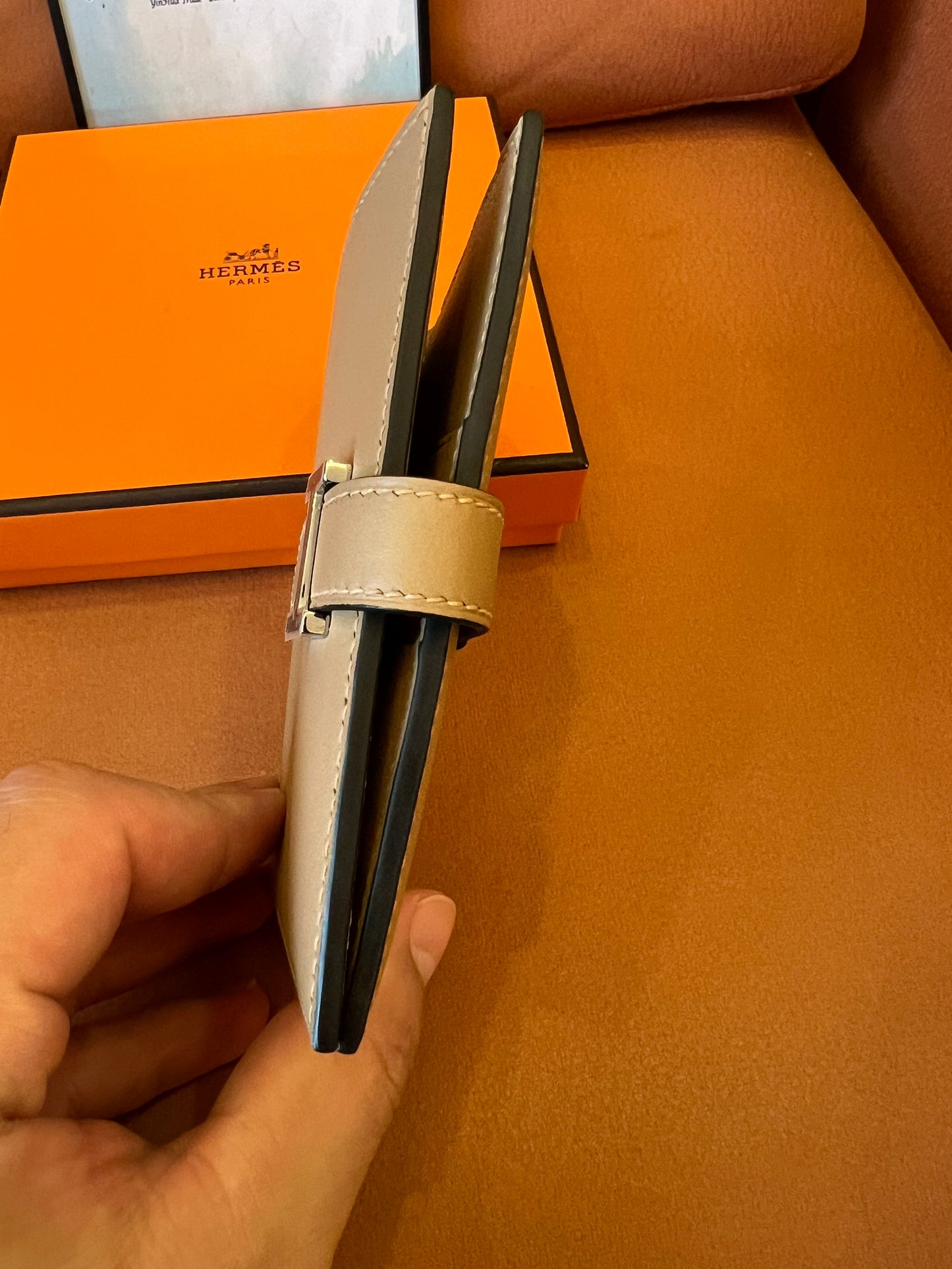 Cartera Hermes Béarn – gris topo