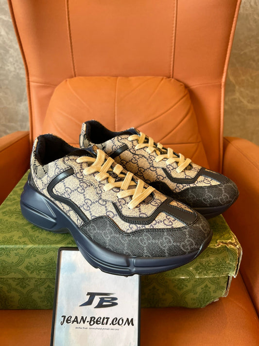 Tênis Gucci GG Rhyton
