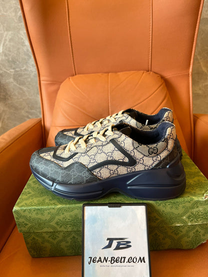Tênis Gucci GG Rhyton
