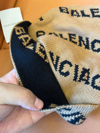 Balenciaga Logo Knit Beanie - Khaki