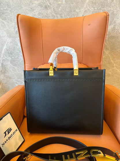 Fendi sunshine grande bolsa de couro preta com alça