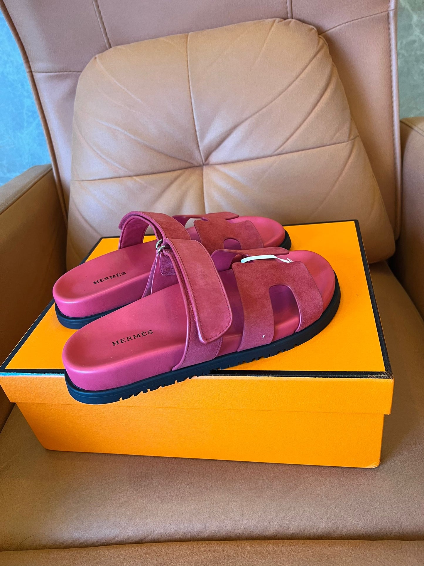 Sandalias chipre de ante para mujer de Hermes