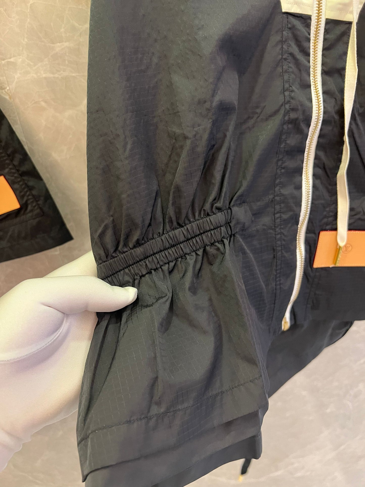 Conjunto de colete e shorts de náilon bicolor Louis Vuitton