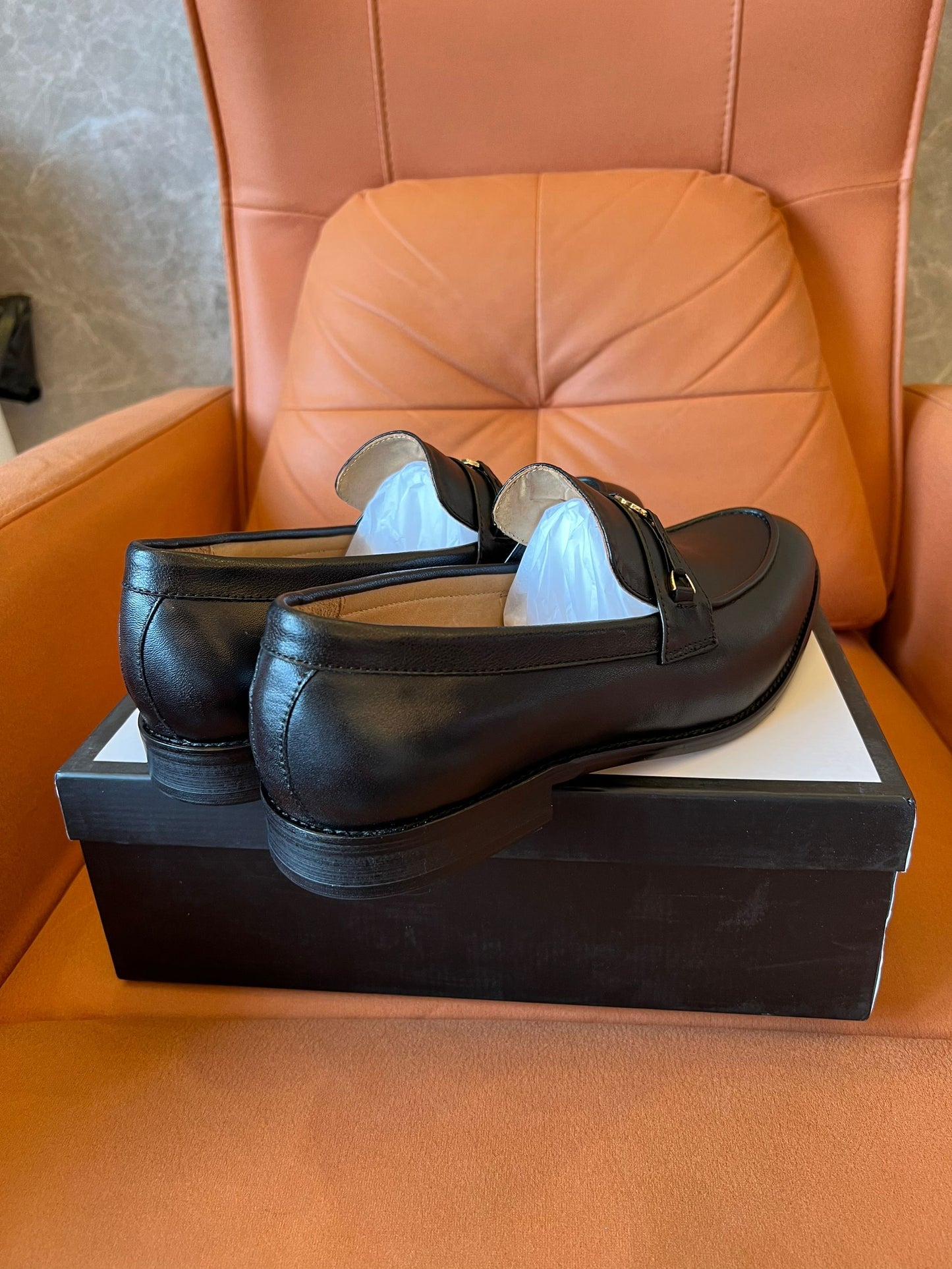 Mocassins de couro com detalhes em freio de cavalo e logotipo da Gucci