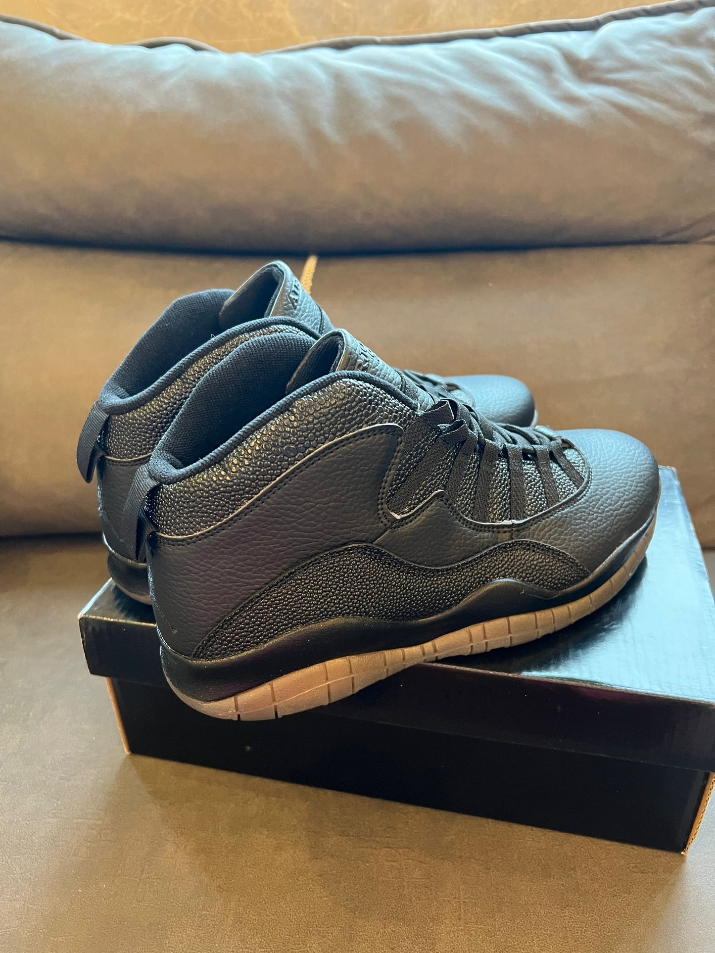 Air Jordan 10 Retro "Triple Negro"
