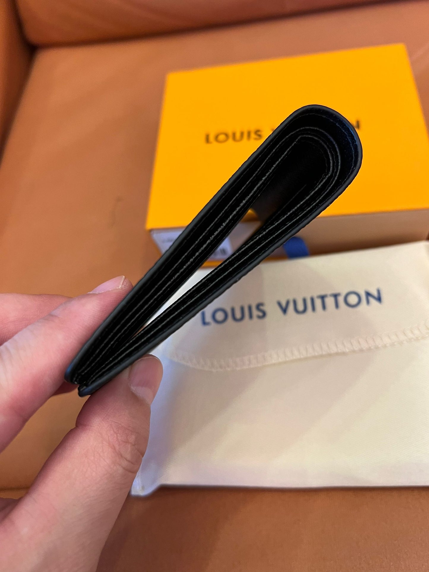 Carteira Louis Vuitton – monograma eclipse