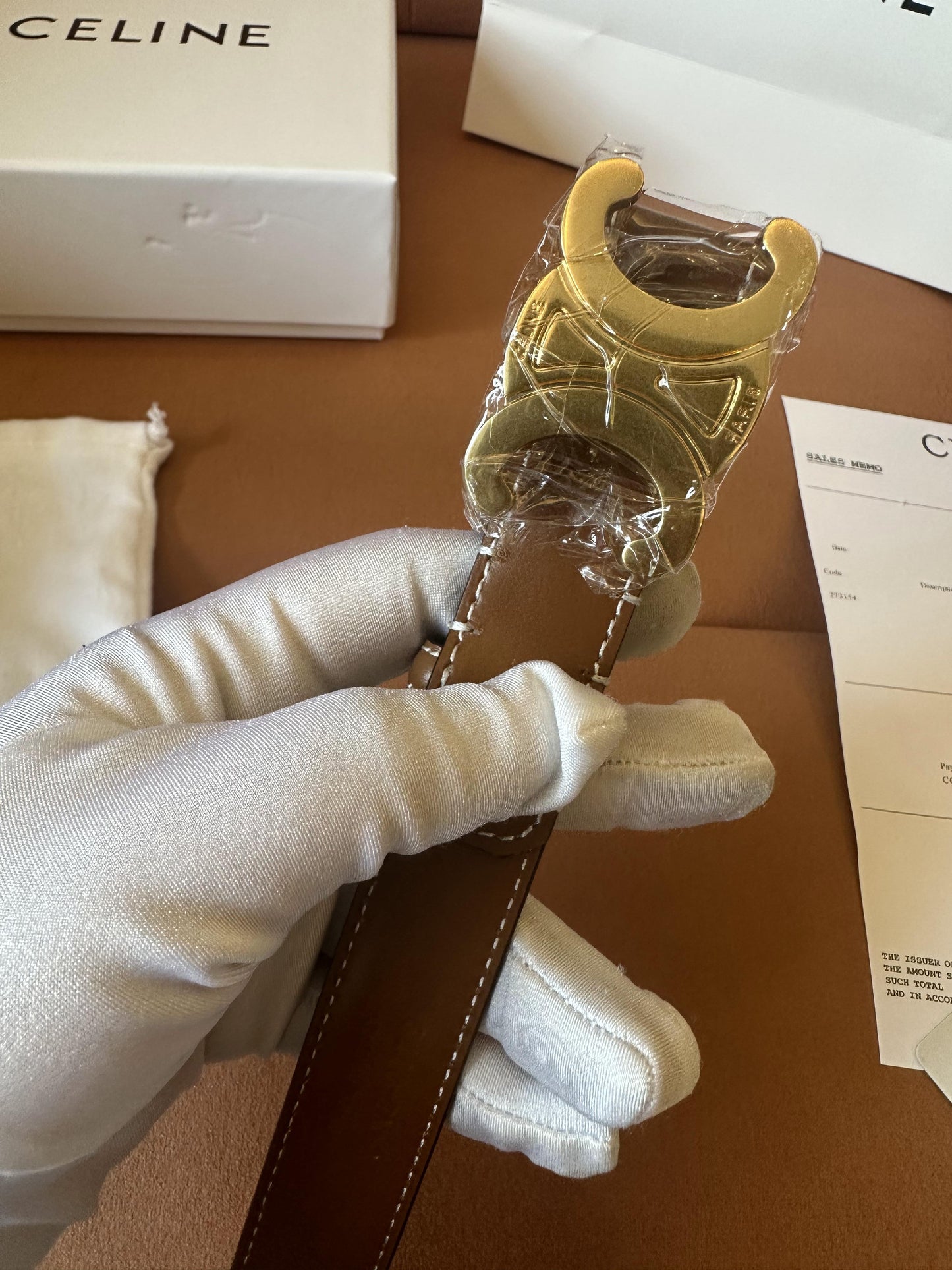 Cinturón Celine de piel marrón con hebilla Triomphe dorada