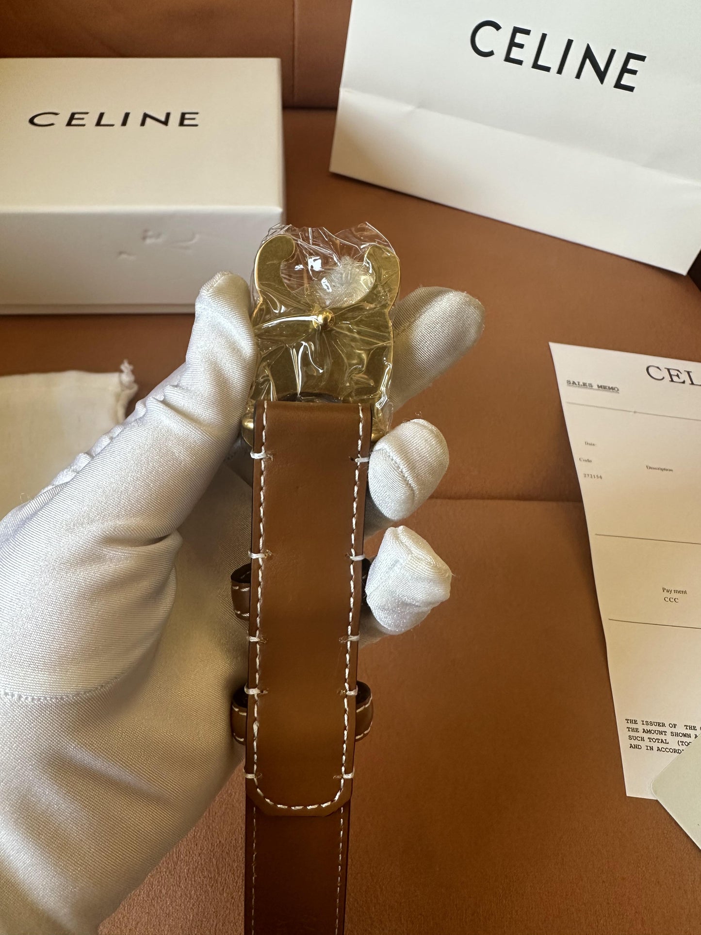 Cinturón Celine de piel marrón con hebilla Triomphe dorada