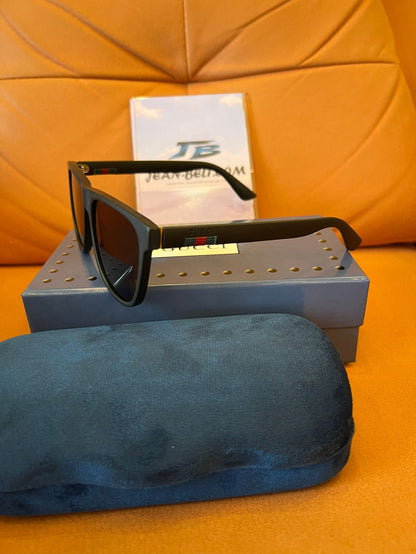 Óculos de sol retangulares Gucci GG0016S - preto fosco com faixa exclusiva