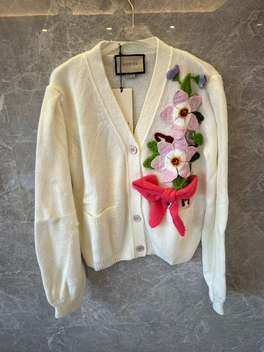 Cardigan de malha bordado floral Gucci com detalhes de apliques